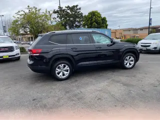 2019 Volkswagen Atlas SE