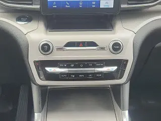 Ford Explorer 2023 AWD XLT 4dr SUV