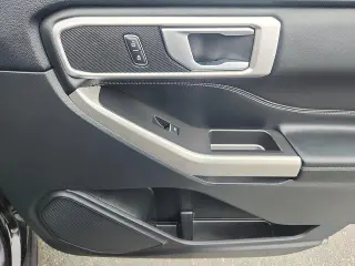 Ford Explorer 2023 AWD XLT 4dr SUV