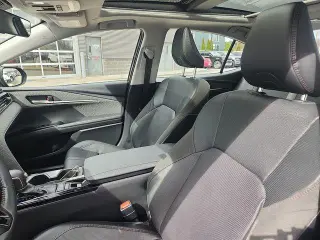 Toyota Camry 2025 AWD SE 4dr Sedan