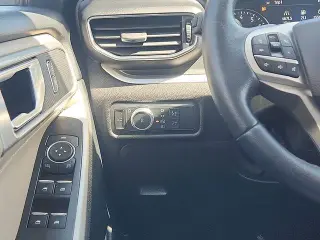 Ford Explorer 2022 AWD XLT 4dr SUV