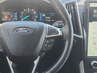 Ford Edge 2022 AWD SEL 4dr Crossover