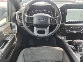 Ford F-150 2023 4x4 Lariat 4dr SuperCrew 5.5 ft. SB