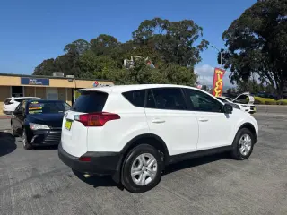 2013 Toyota RAV4 LE