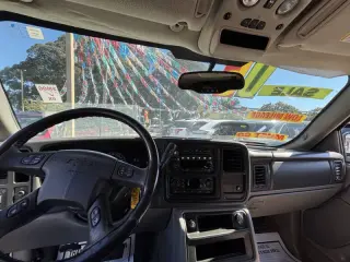 2005 Chevrolet Avalanche 1500 LS