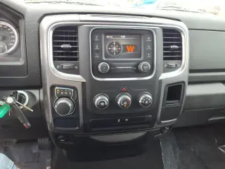 Ram 1500 Classic 2024 4x2 Warlock 4dr Quad Cab 6.3 ft. SB Pickup