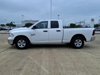 Ram 1500 Classic 2024 4x2 Warlock 4dr Quad Cab 6.3 ft. SB Pickup