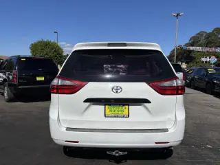 2017 Toyota Sienna L 7-Passenger