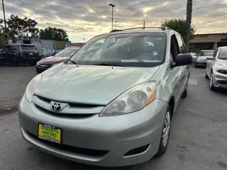 2008 Toyota Sienna CE 8-Passenger