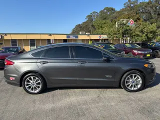 2018 Ford Fusion Energi SE Luxury