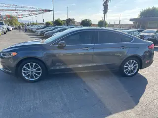 2018 Ford Fusion Energi SE Luxury