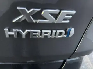 Toyota RAV4 Híbrido 2021 AWD XSE 4 puertas SUV