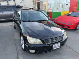 2001 Lexus IS 300