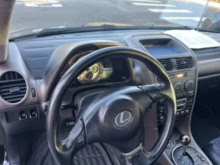 2001 Lexus IS 300