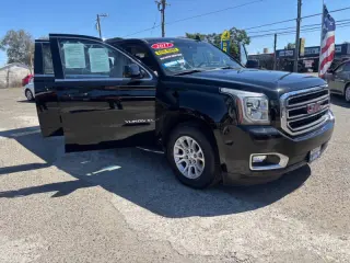 2017 GMC Yukon XL SLT