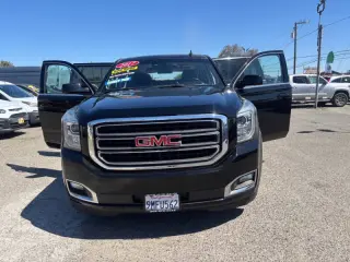 2017 GMC Yukon XL SLT
