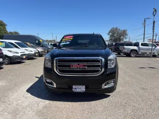 2017 GMC Yukon XL SLT