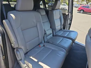 2011 Honda Odyssey EX-L w/DVD