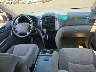 2008 Toyota Sienna LE 8-Passenger