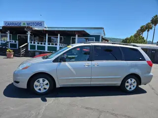 2008 Toyota Sienna LE 8-Passenger