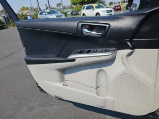2012 Toyota Camry Hybrid LE