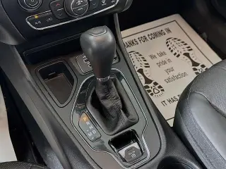 Jeep Cherokee 2019 Limited 4dr SUV