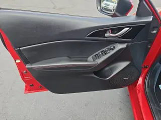 2015 Mazda MAZDA3 i Grand Touring