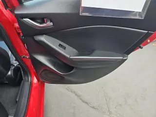 2015 Mazda MAZDA3 i Grand Touring