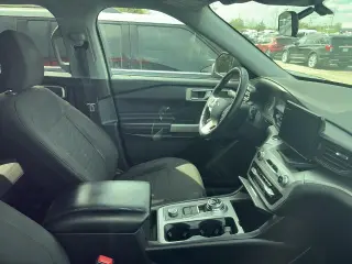 Ford Explorer 2021 AWD XLT 4dr SUV