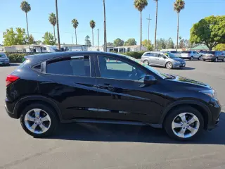 2017 Honda HR-V LX