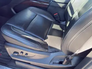 GMC Yukon XL 2019 4x4 SLT 4dr SUV