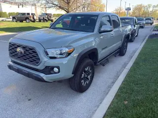 Toyota Tacoma 2022 4x4 TRD Pro 4dr Double Cab 5.0 ft SB 6M
