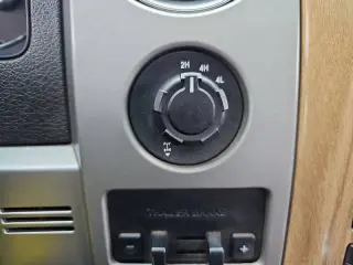 2011 Ford F-150 Lariat