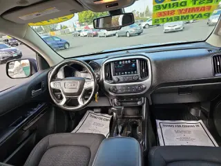 2017 GMC Canyon SLE