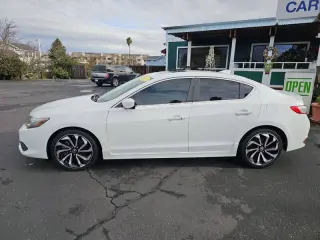 2016 Acura ILX w/Premium w/A-SPEC