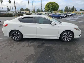 2016 Acura ILX w/Premium w/A-SPEC