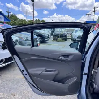 2017 Chevrolet Cruze LS Auto