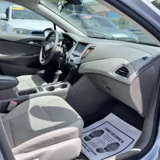 2017 Chevrolet Cruze LS Auto
