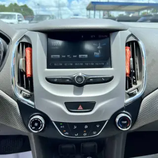 2017 Chevrolet Cruze LS Auto
