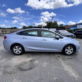 2017 Chevrolet Cruze LS Auto