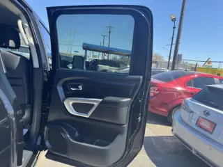 2018 Nissan Titan SV