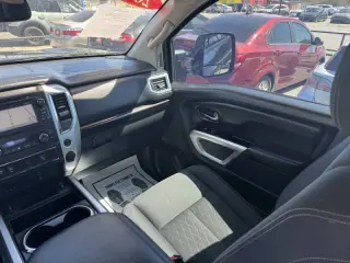 2018 Nissan Titan SV