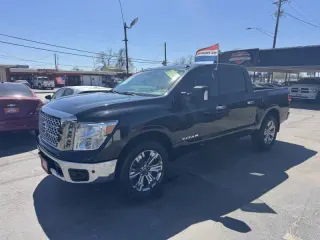 2018 Nissan Titan SV
