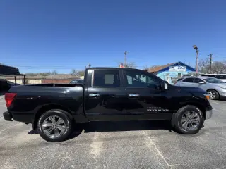 2018 Nissan Titan SV