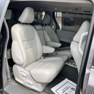 2015 Toyota Sienna XLE 8-Passenger