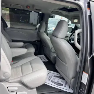 2015 Toyota Sienna XLE 8-Passenger