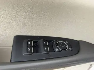 2019 Lincoln Nautilus Select