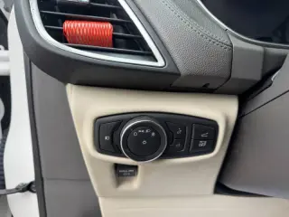 2019 Lincoln Nautilus Select