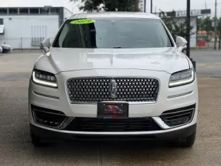 2019 Lincoln Nautilus Select