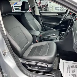 2015 Volkswagen Passat 1.8T Limited Edition